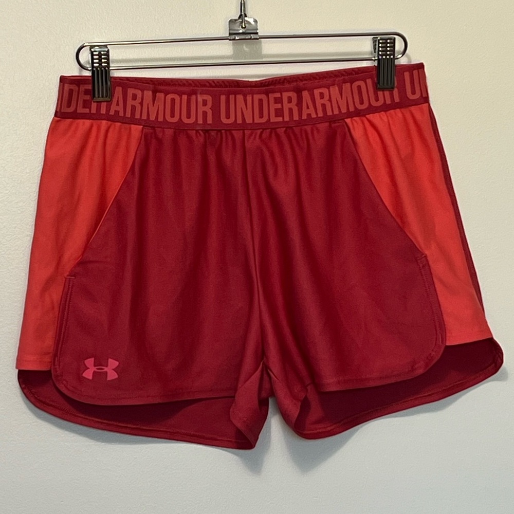 Women’s under armour athletic shorts size small